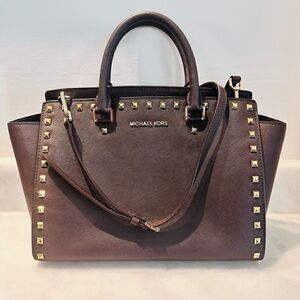 Michael Kors Womens Selma Coffee Saffiano Leather Gold Studded Satchel Tote Bag